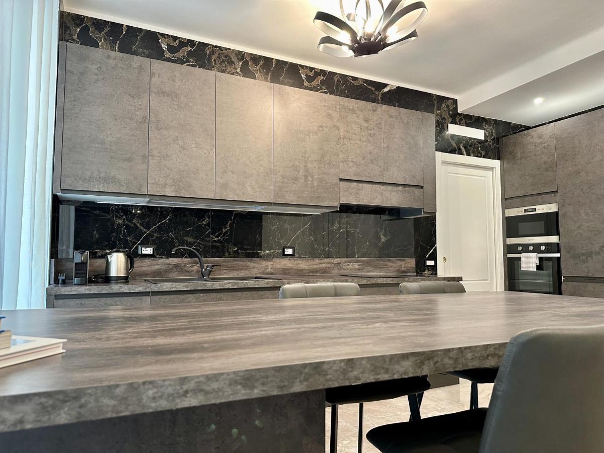 Magic Place Bergamo! Classy Apartment In The Heart Of The City エクステリア 写真