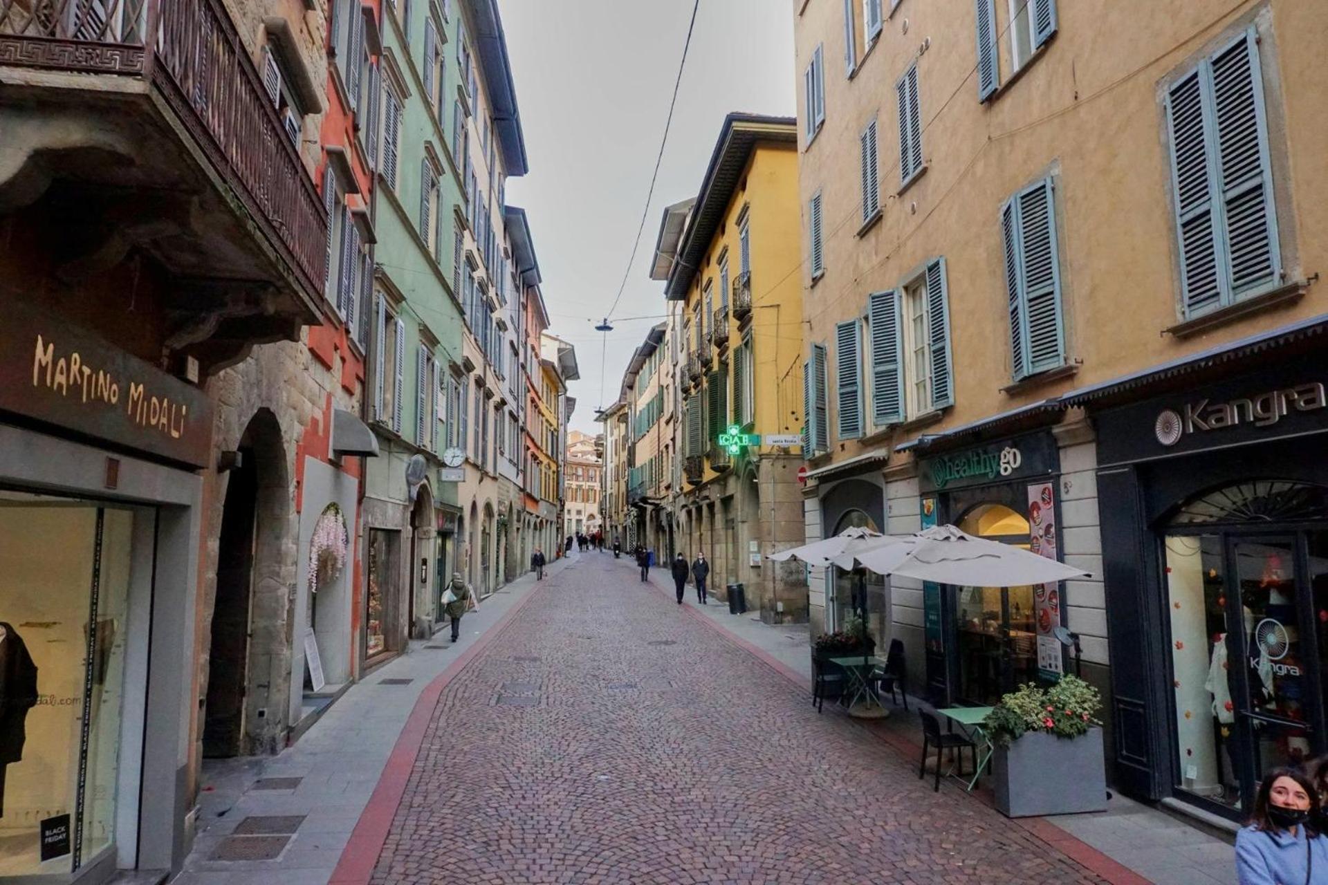 Magic Place Bergamo! Classy Apartment In The Heart Of The City エクステリア 写真