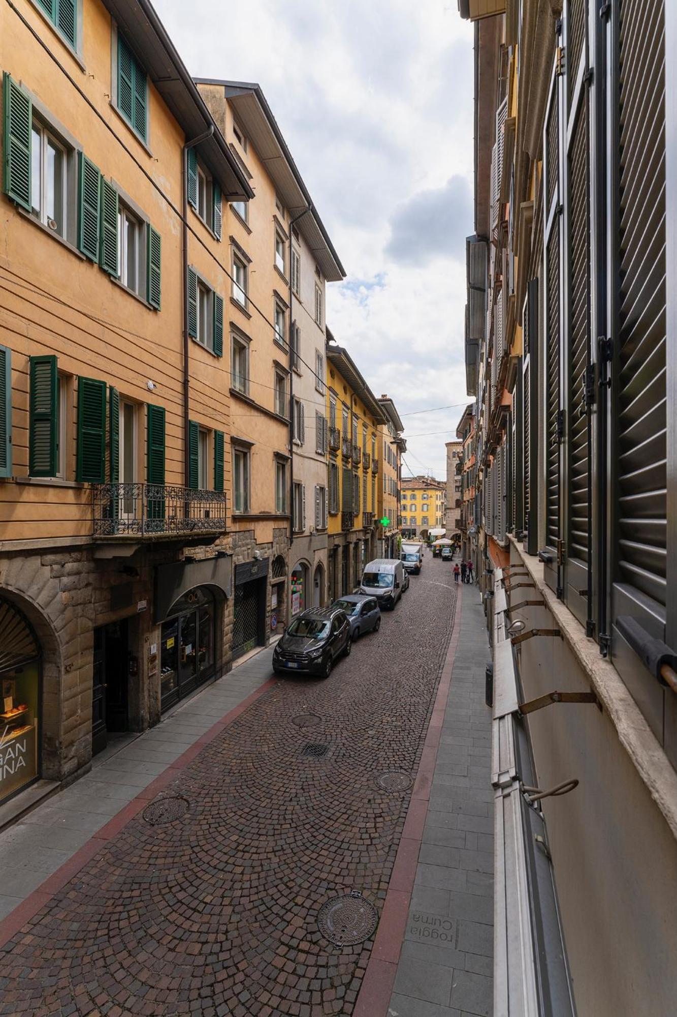 Magic Place Bergamo! Classy Apartment In The Heart Of The City エクステリア 写真